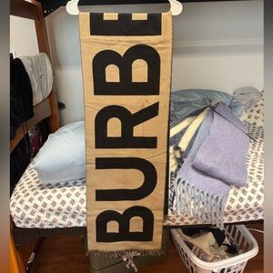 Burberry logo wool scarf